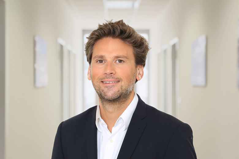 Dr. Stephan Huth-Roth